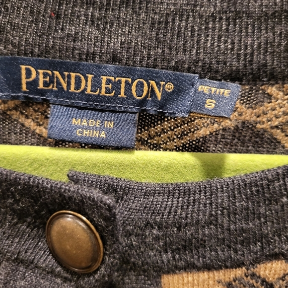 Pendleton Tan & Black Cardigan Ladies Merino Wool Sweater Size Petite Small - Picture 7 of 7